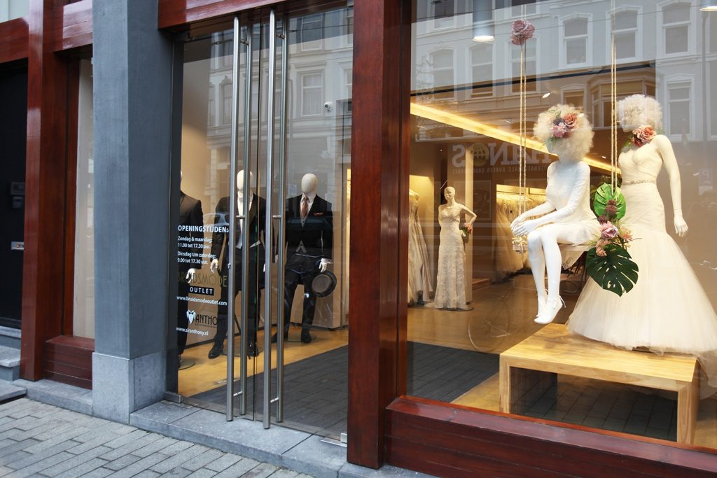 Bruidsmode in waalwijk